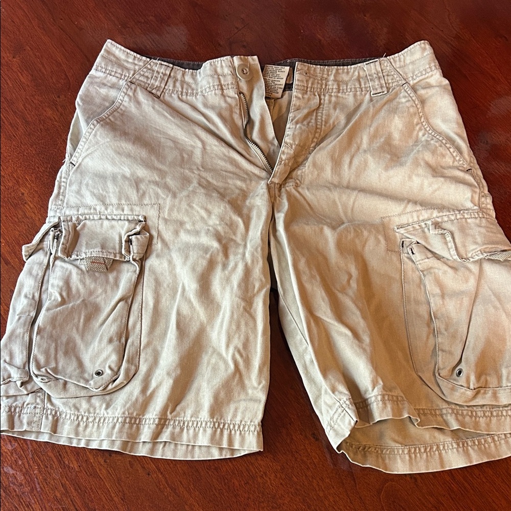 Men's Tan Cargo Shorts OTB size 29